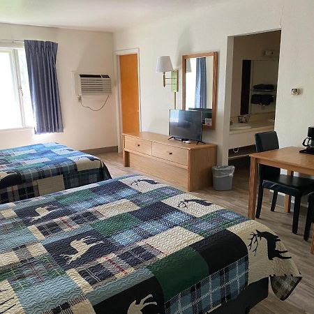 Deer Lodge Motel Sundance Dış mekan fotoğraf