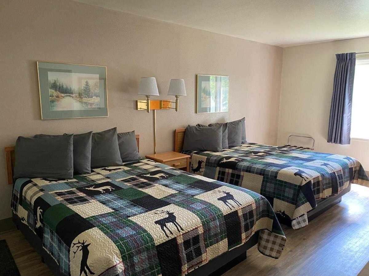 Deer Lodge Motel Sundance Dış mekan fotoğraf